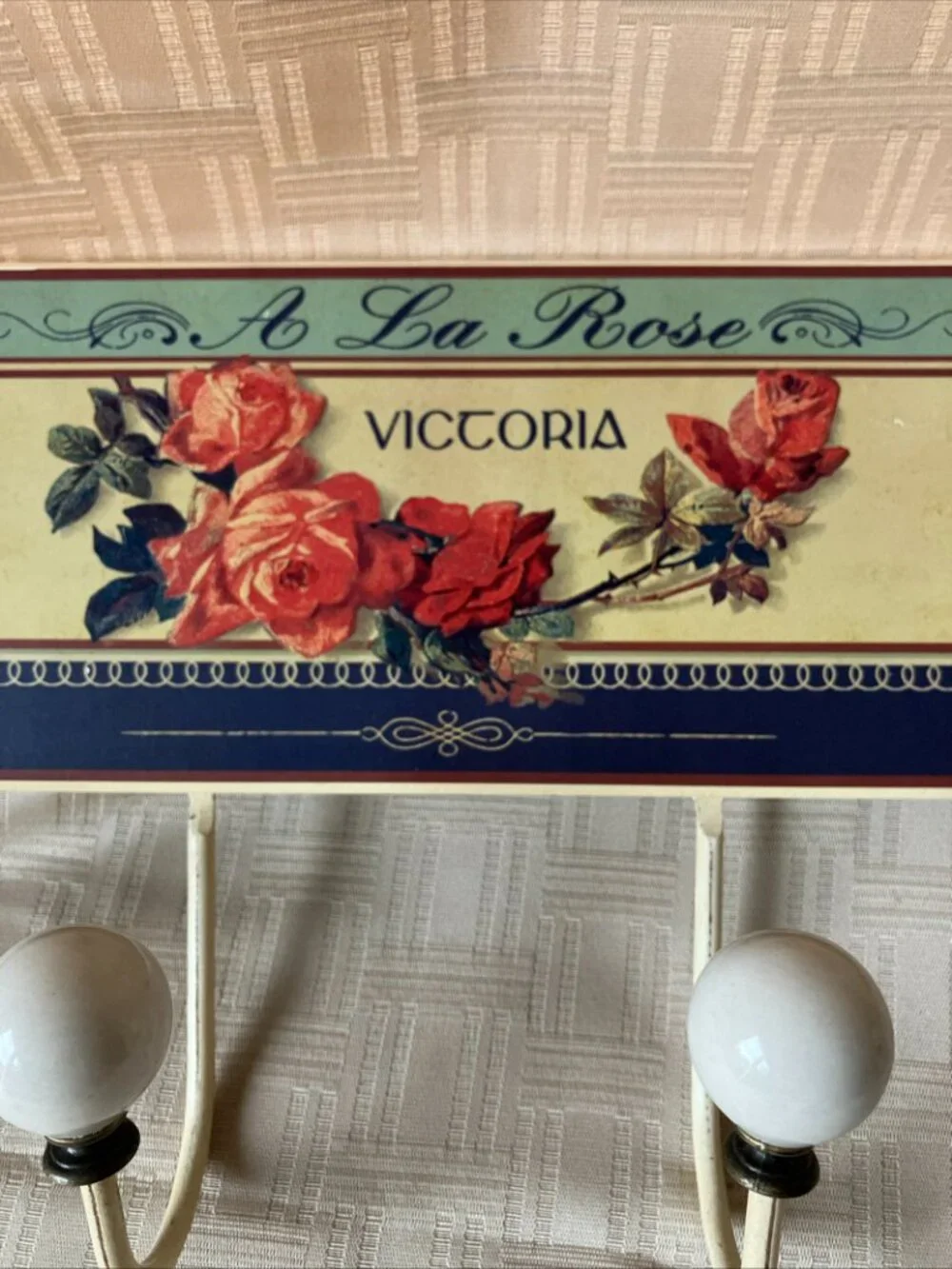 Shabby Chic Floral Rose 4-Hook Wall Rack / French Provincial